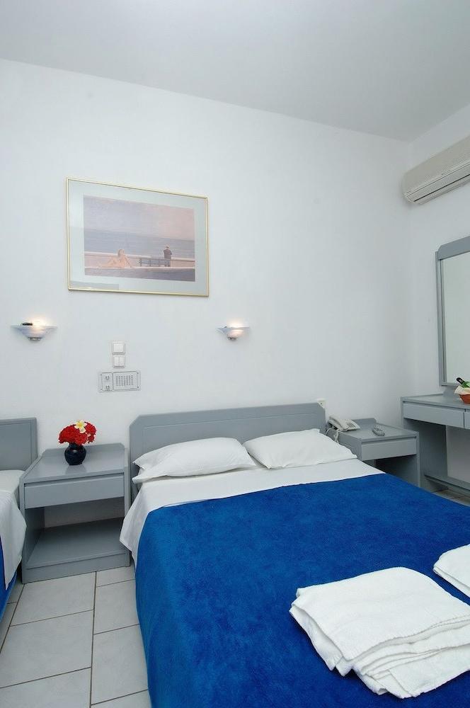 Triton Garden Hotel Малиа Екстериор снимка