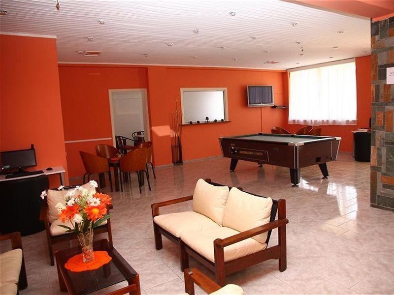 Triton Garden Hotel Малиа Екстериор снимка