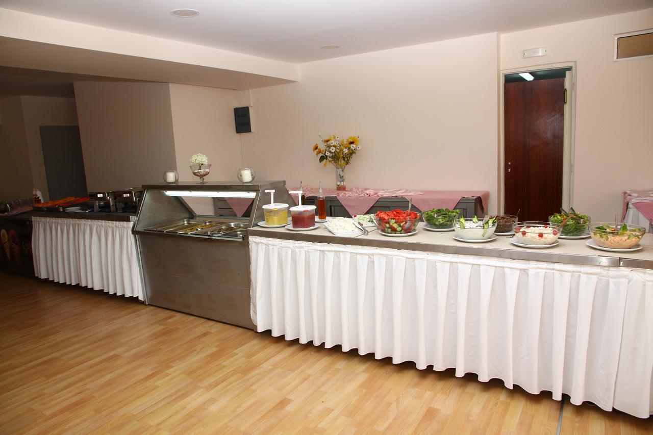 Triton Garden Hotel Малиа Екстериор снимка